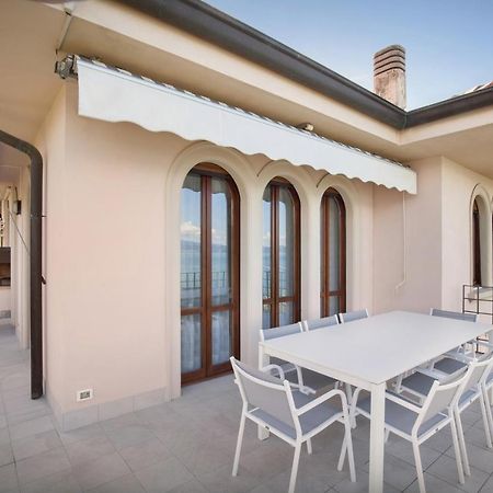 Apartment Frader Otto With Lake View Torri Del Benaco Esterno foto