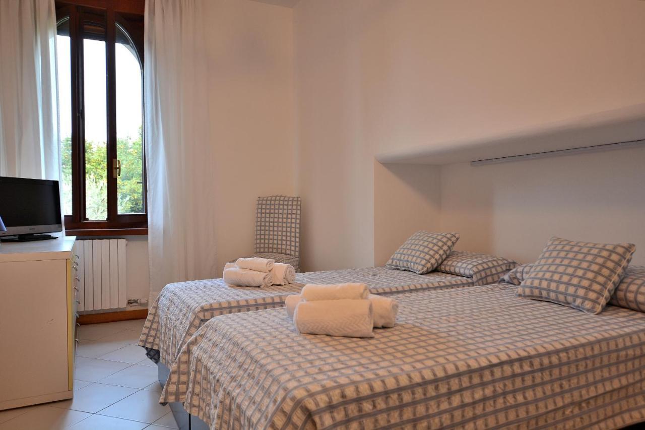 Apartment Frader Otto With Lake View Torri Del Benaco Esterno foto