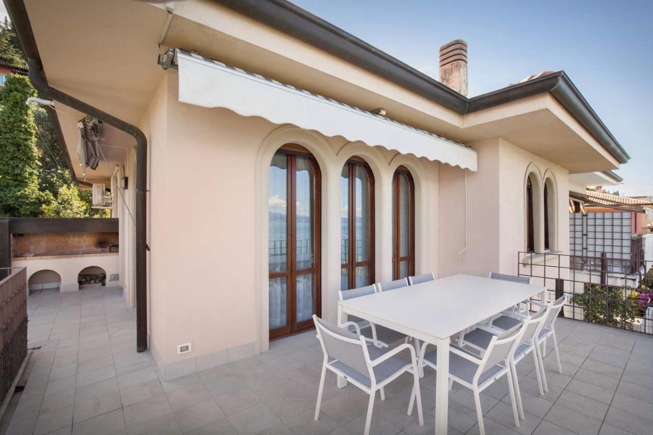 Apartment Frader Otto With Lake View Torri Del Benaco Esterno foto